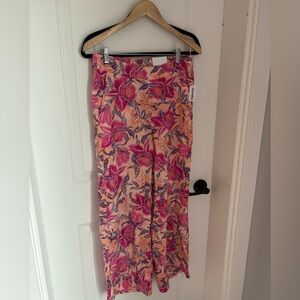 High waisted size M wide leg pants. Bnwt